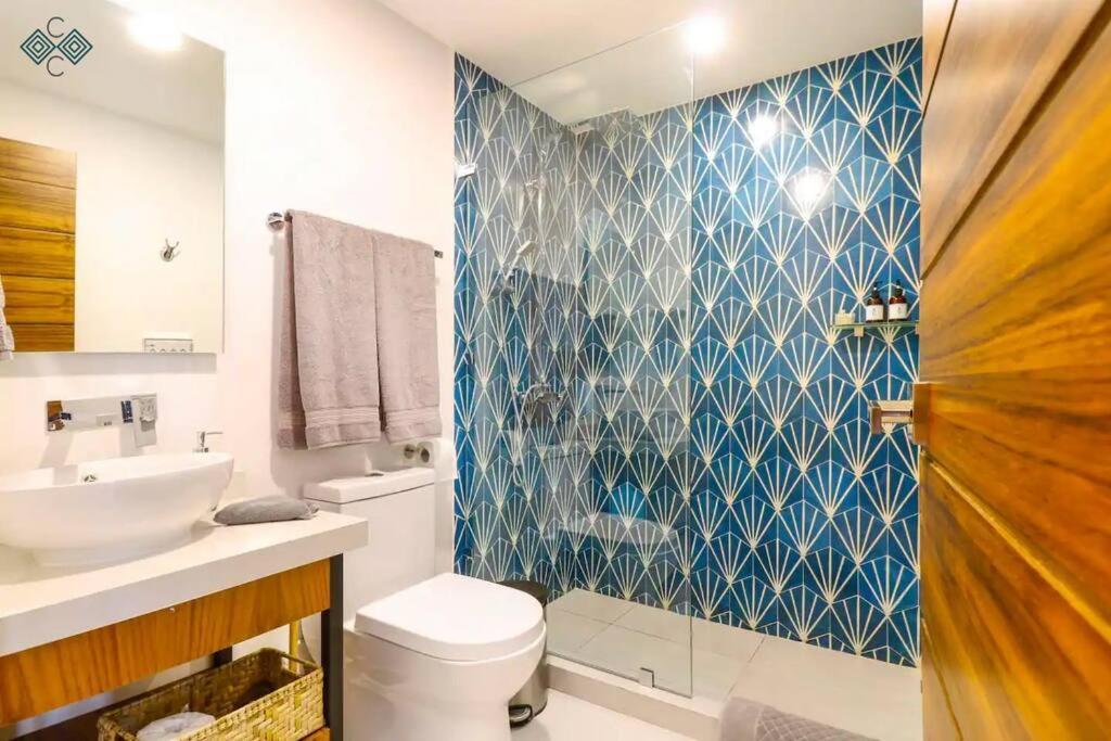 Appartamento Stylish Jungle Penthouse & Private Rooftop Pool *